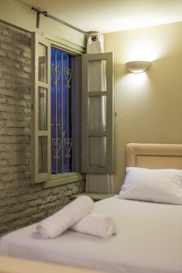 Plaka360 Apartments Athens Exterior photo